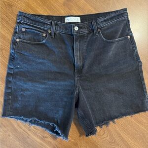 Abercrombie & Fitch 7” Dad high rise Shorts